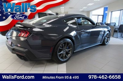 2025 Ford Mustang Dark Horse