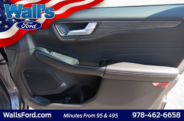 2024 Ford Escape Plug-In Hybrid Base