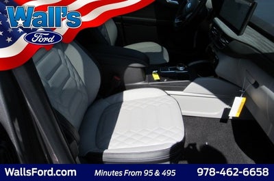 2024 Ford Escape Plug-In Hybrid Base