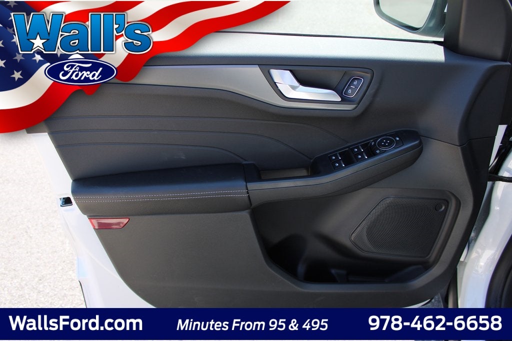 2025 Ford Escape Plug-In Hybrid Base