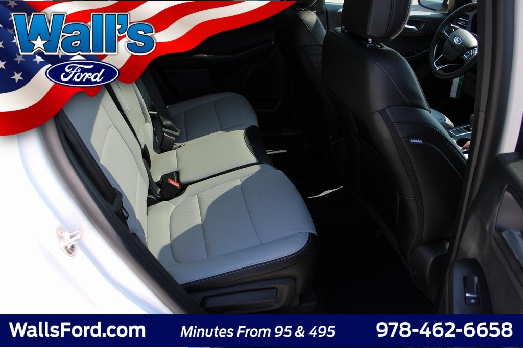 2025 Ford Escape Plug-In Hybrid Base