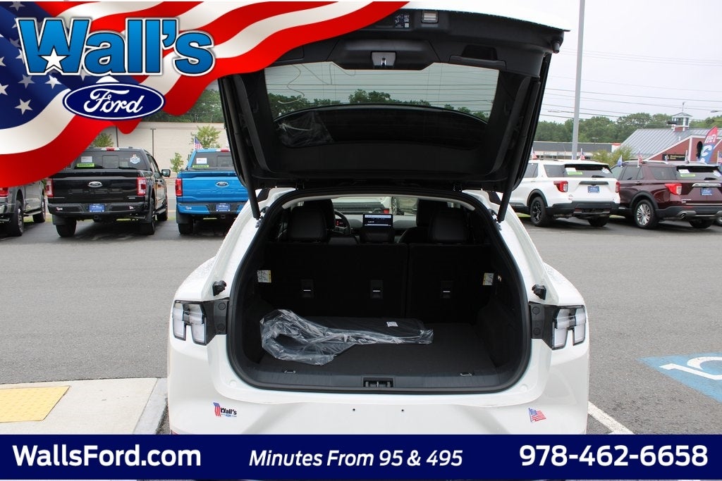 2025 Ford Mustang Mach-E Premium