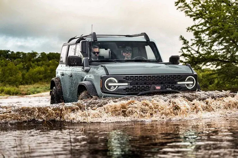 Wall's Ford Inc in Salisbury MA